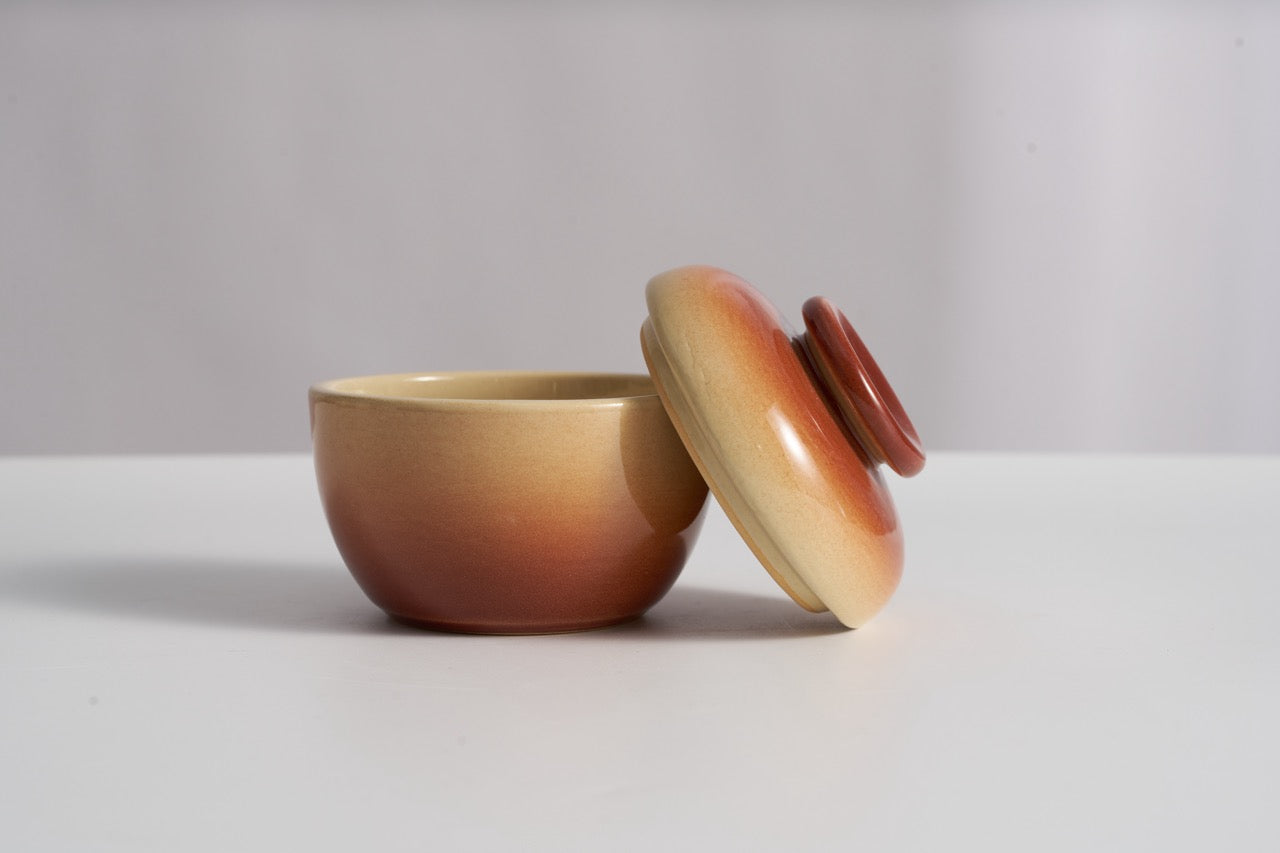 Small 5oz Hũ Brown — The Lidded Jar