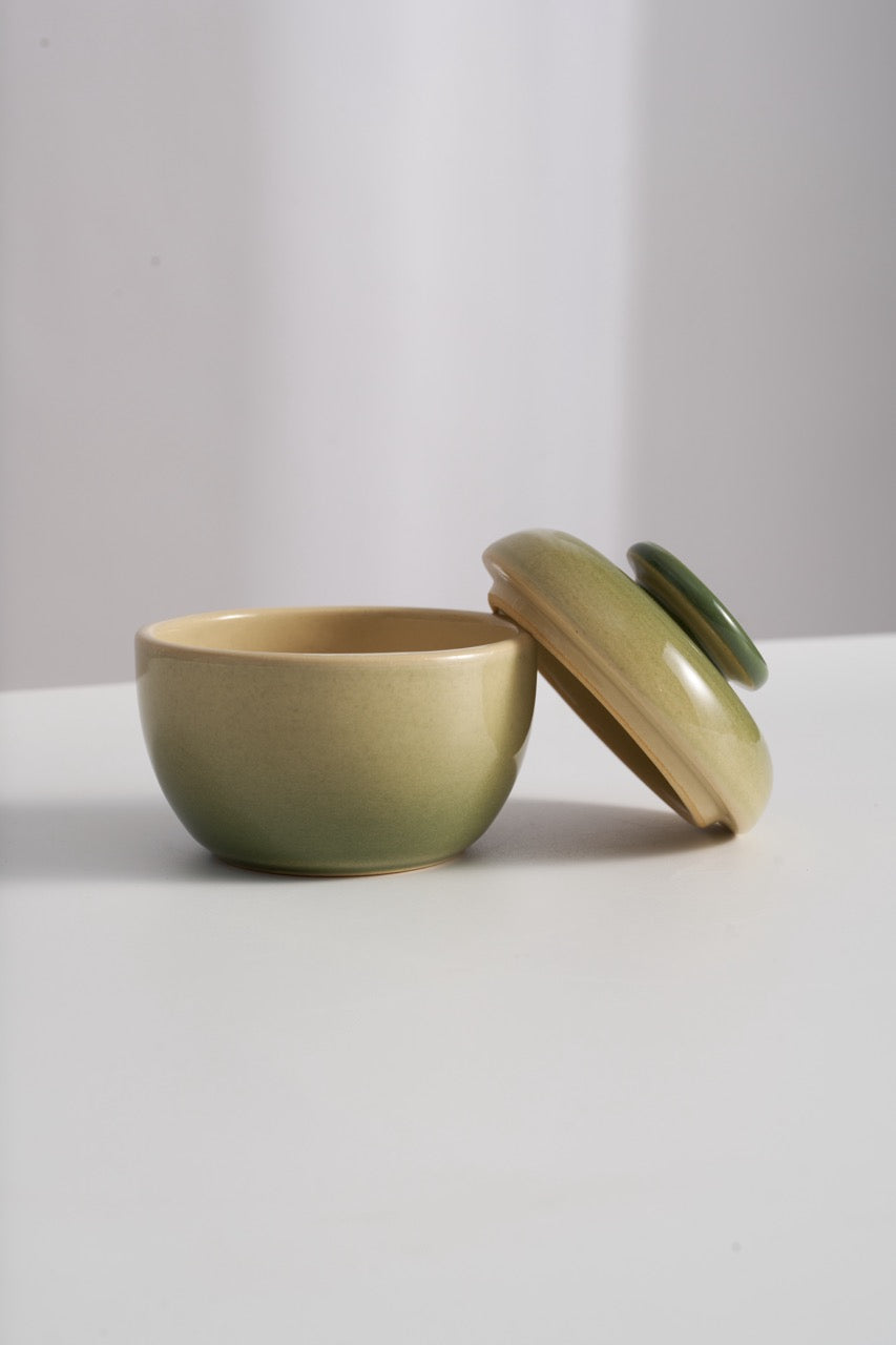 Small 5oz Hũ Green — The Lidded Jar