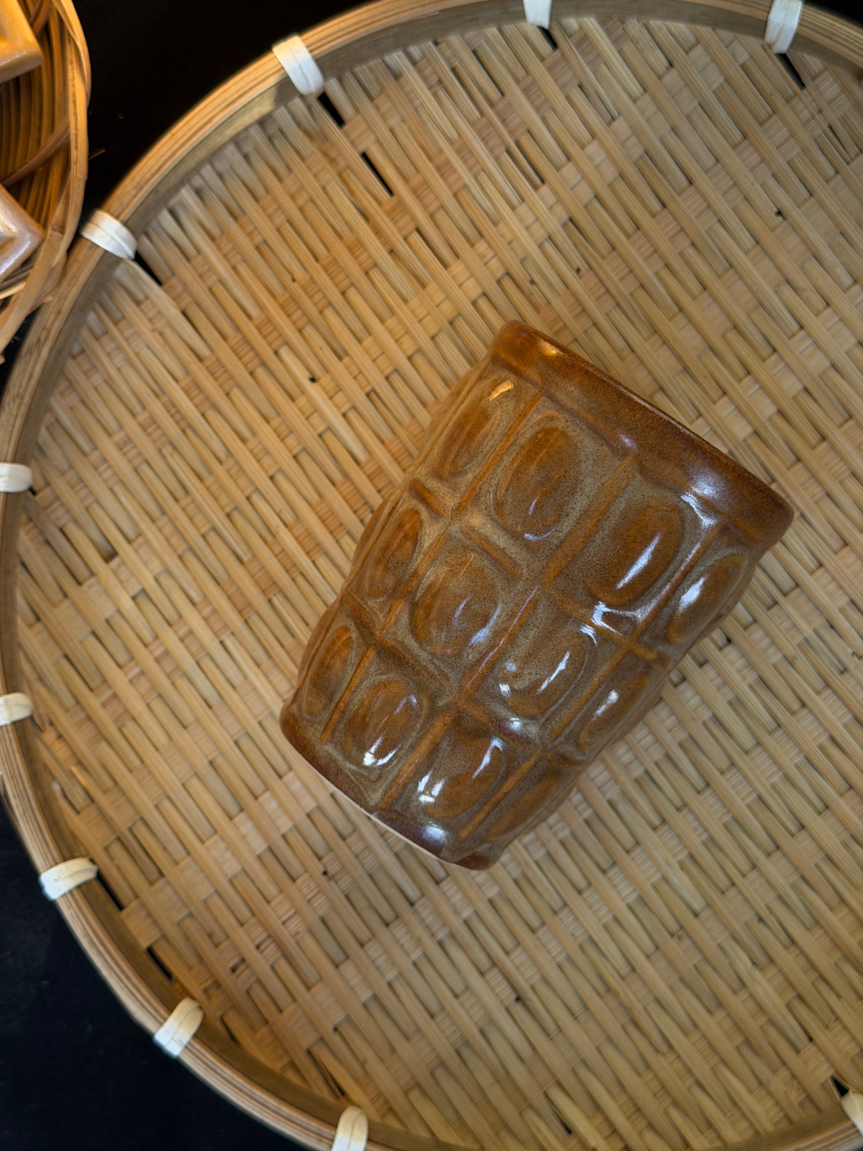 Ly Trà Đá — The Tea Cup
