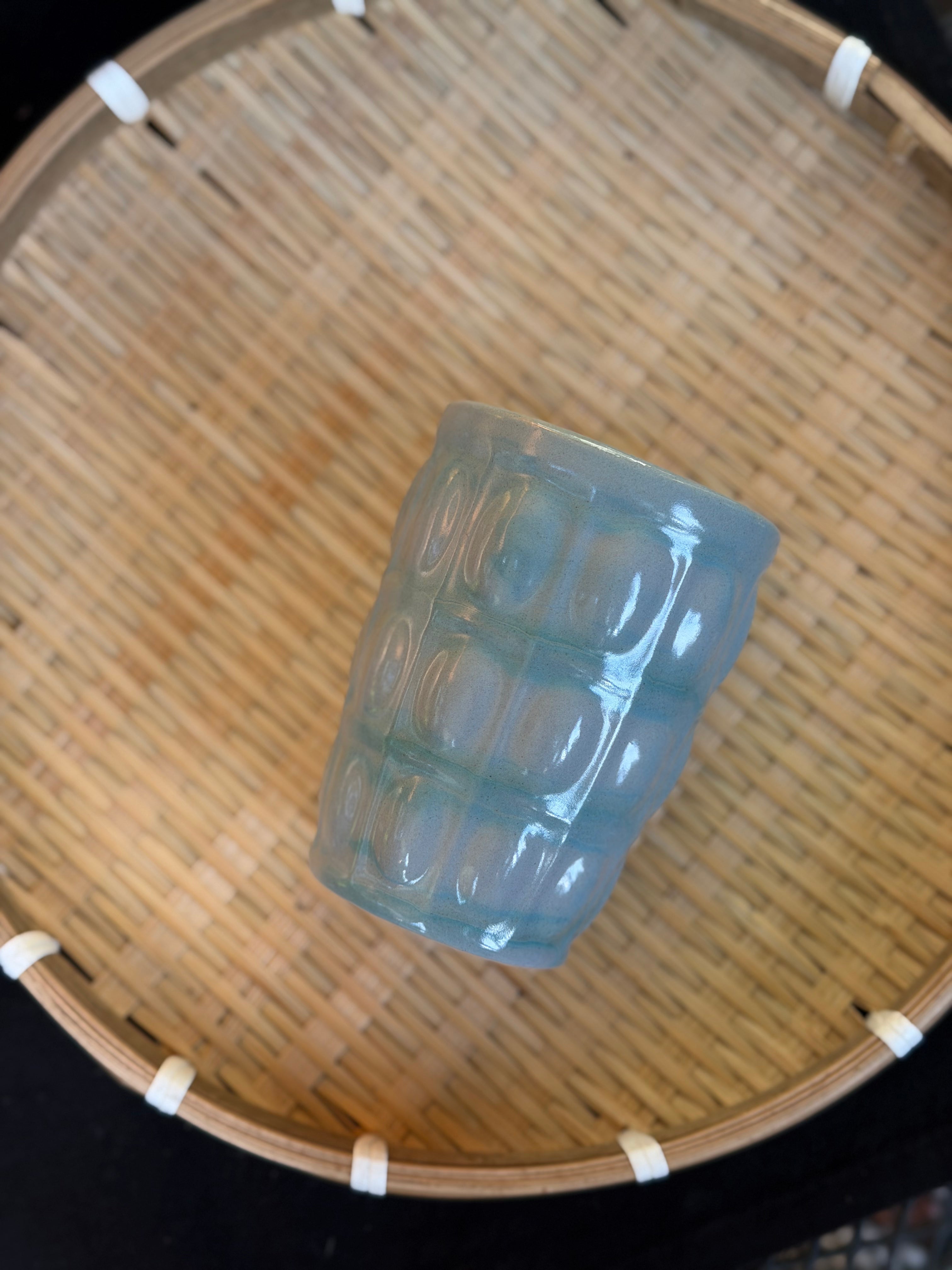 Ly Trà Đá — The Tea Cup