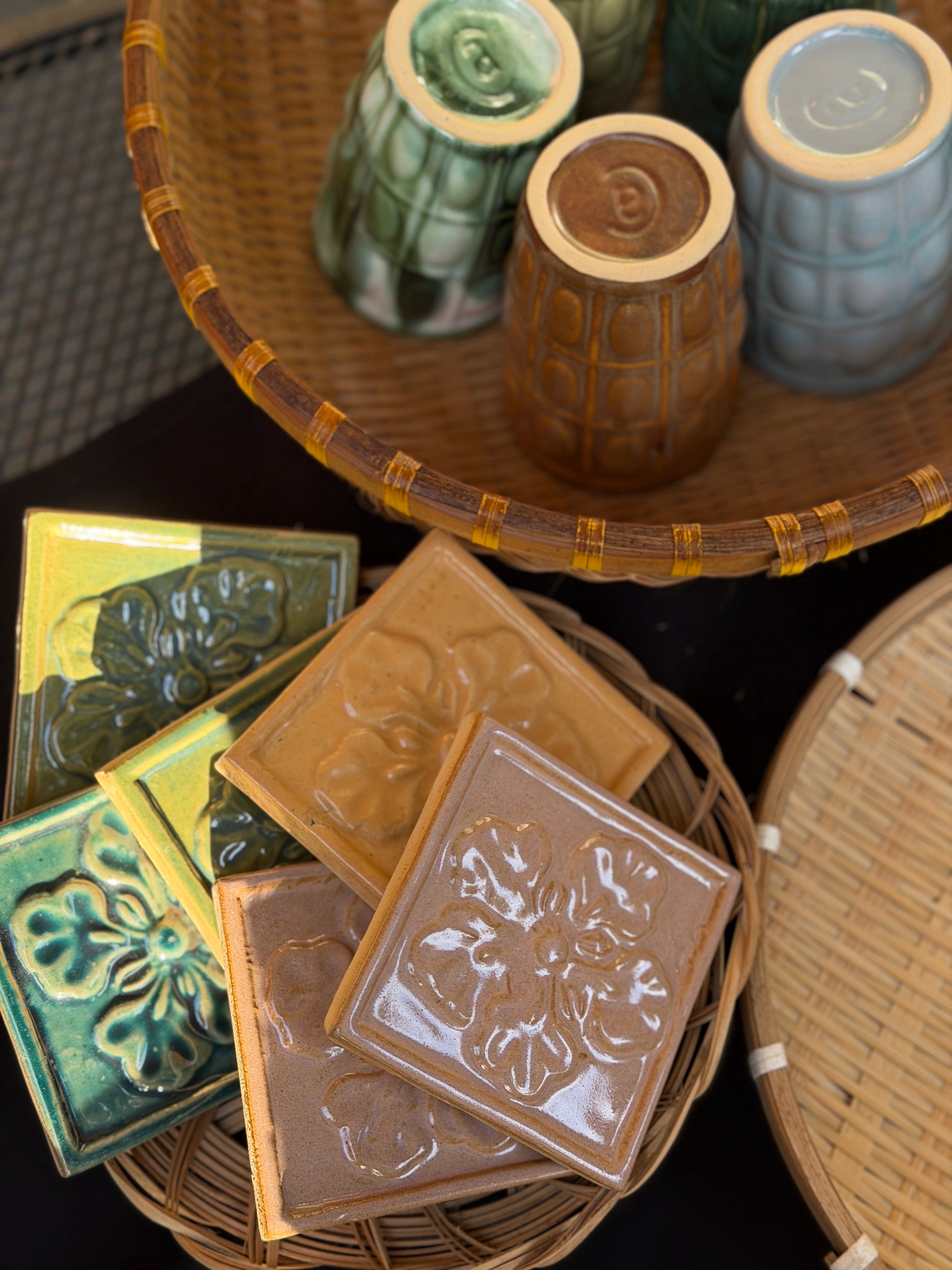Gốm Hoa Coaster — The Tile Coaster