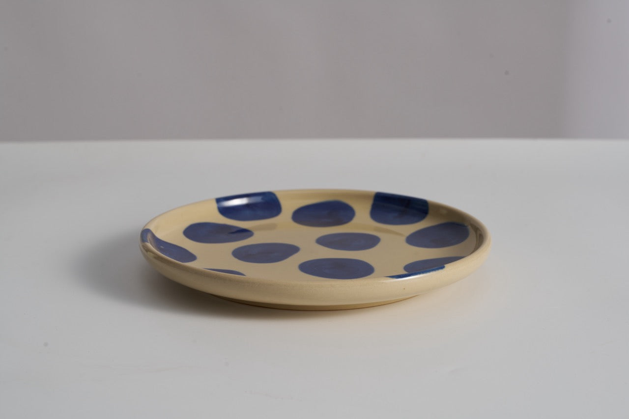 10" Polka Dots — The Dinner Plate